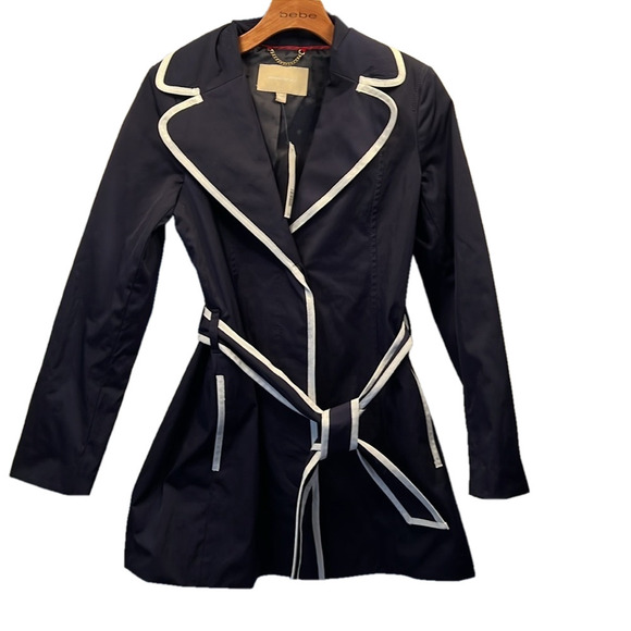 Banana Republic Rain Jacket, SZ XS, PTP 18”, Length 30.5”, lined. (T6) - Picture 12 of 13